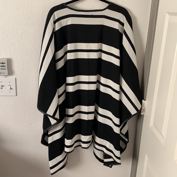 H&M Black and White Striped Cape Jacket - Picture 8 of 8